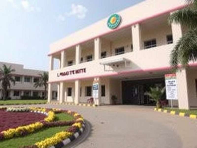 Dr. Anil Kumar, Cornea & Glaucoma Expert